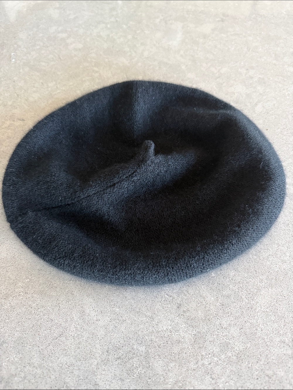 Quince Black cashmere Beret